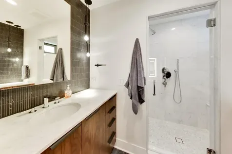 1029 North Honore Street Chicago IL 60622