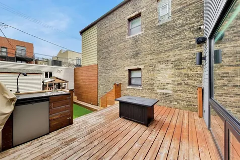 1029 North Honore Street Chicago IL 60622