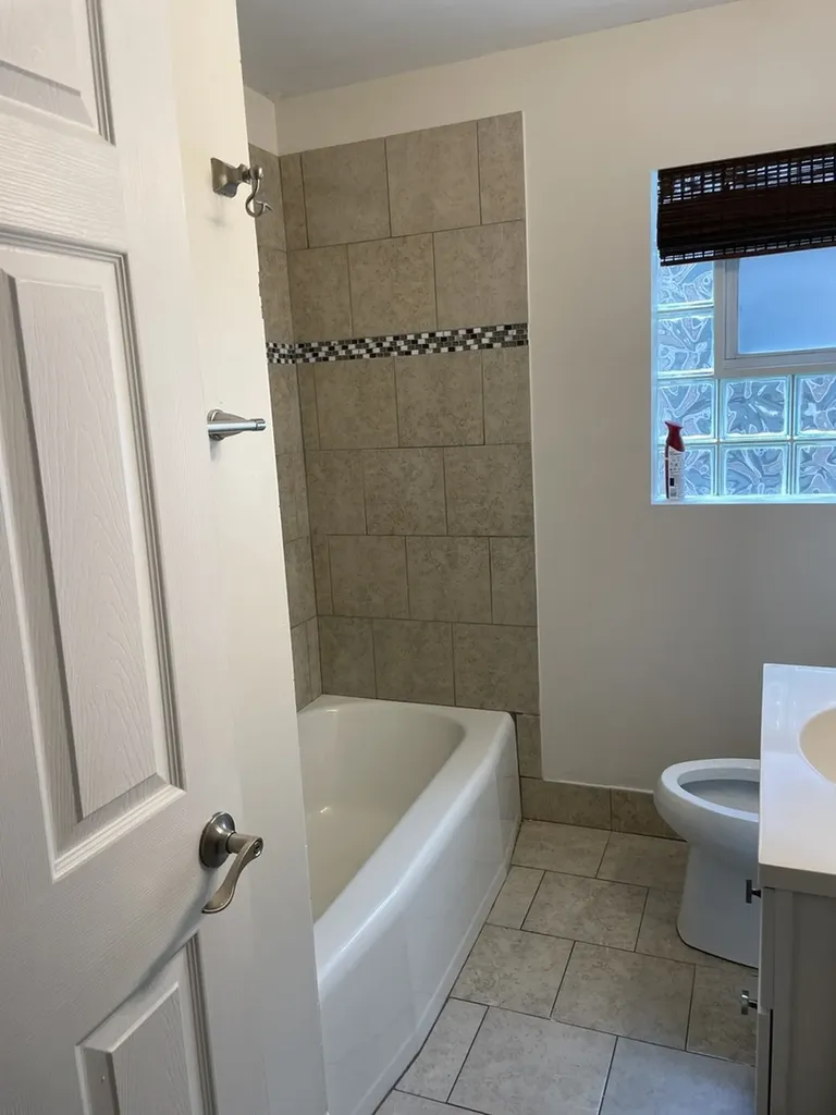 5711 South Menard Avenue Chicago IL 60638