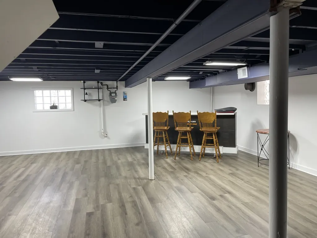 5711 South Menard Avenue Chicago IL 60638