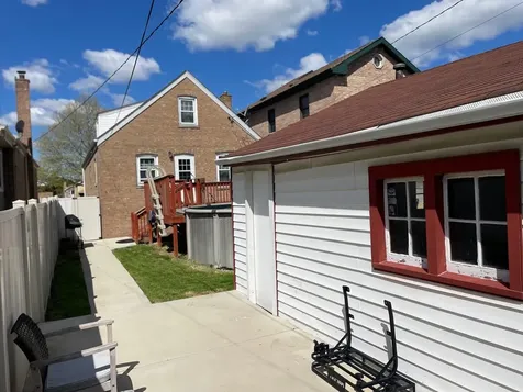 5711 South Menard Avenue Chicago IL 60638