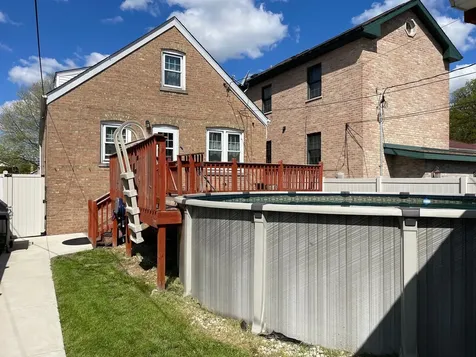 5711 South Menard Avenue Chicago IL 60638