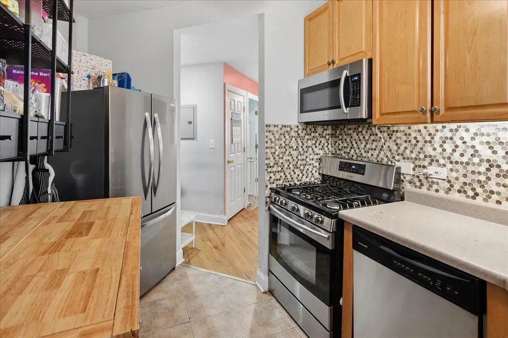 4916 North Kedzie Avenue Chicago IL 60625