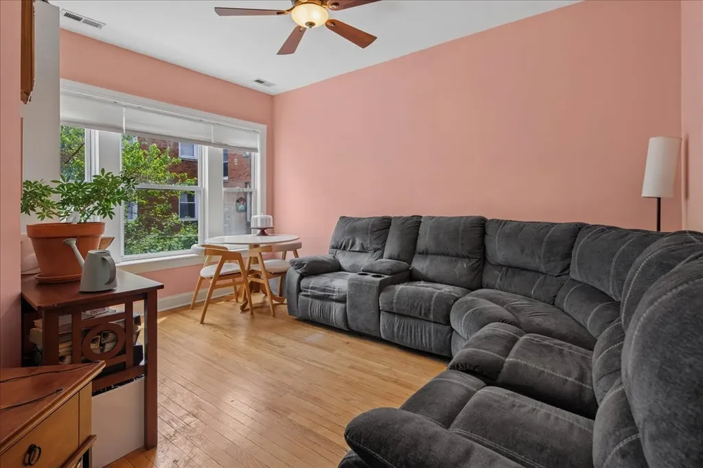 4916 North Kedzie Avenue Chicago IL 60625