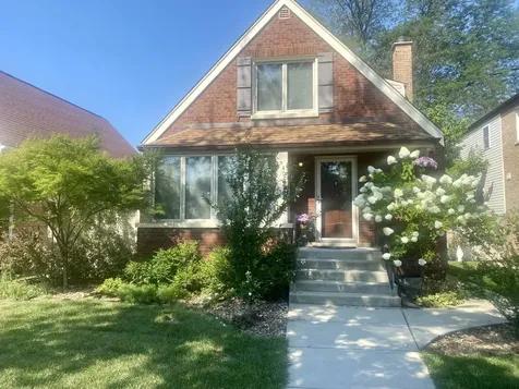 10444 South Troy Street Chicago IL 60655