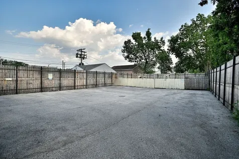 1157 East Algonquin Road Des Plaines IL 60016