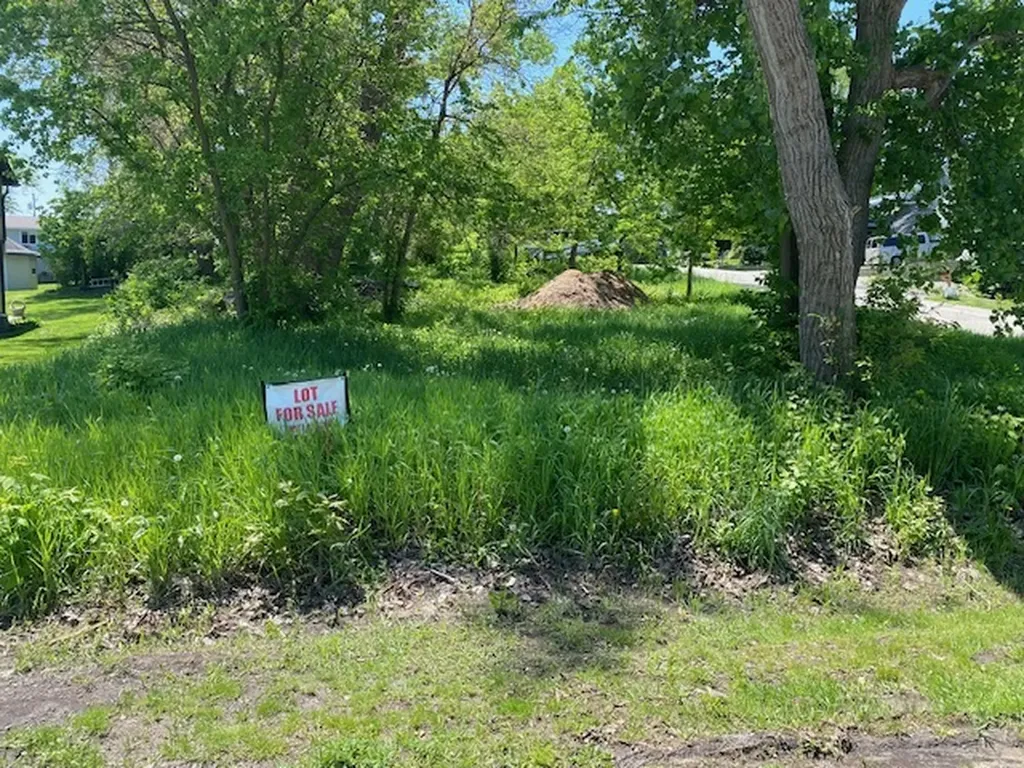 1023 Hooks Lane Fox Lake IL 60050