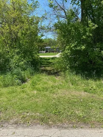 1023 Hooks Lane Fox Lake IL 60050