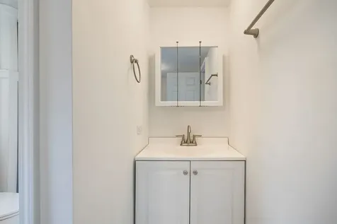 3017 East 83rd Street Chicago IL 60617