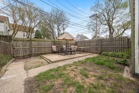 3017 East 83rd Street Chicago IL 60617