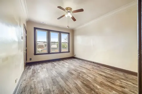 3017 East 83rd Street Chicago IL 60617