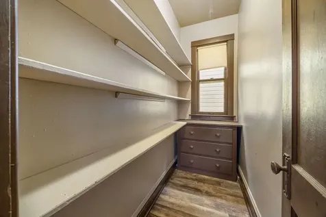 3017 East 83rd Street Chicago IL 60617
