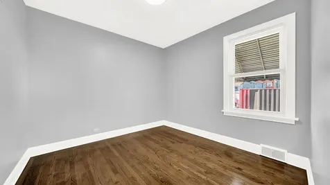 3143 West 53rd Place Chicago IL 60632
