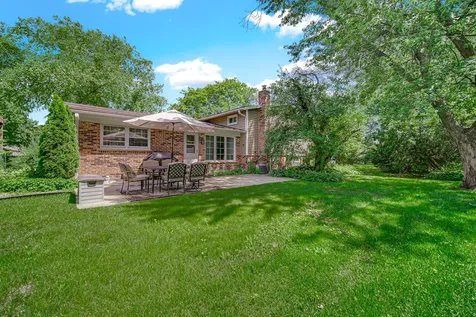 3010 North Kennicott Avenue Arlington Heights IL 60004