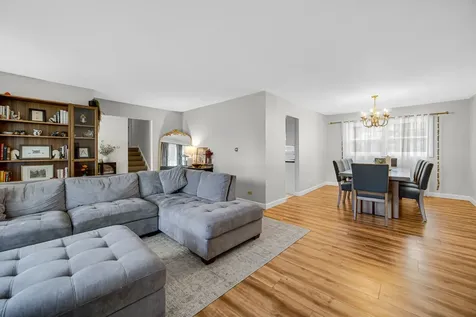 3010 North Kennicott Avenue Arlington Heights IL 60004