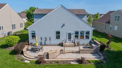 840 Colchester Drive Oswego IL 60543