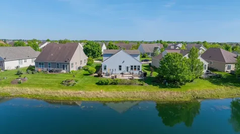 840 Colchester Drive Oswego IL 60543