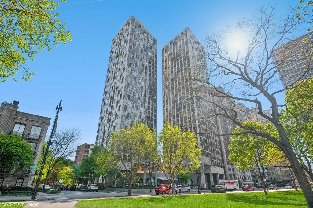 345 West Fullerton Parkway Chicago IL 60614