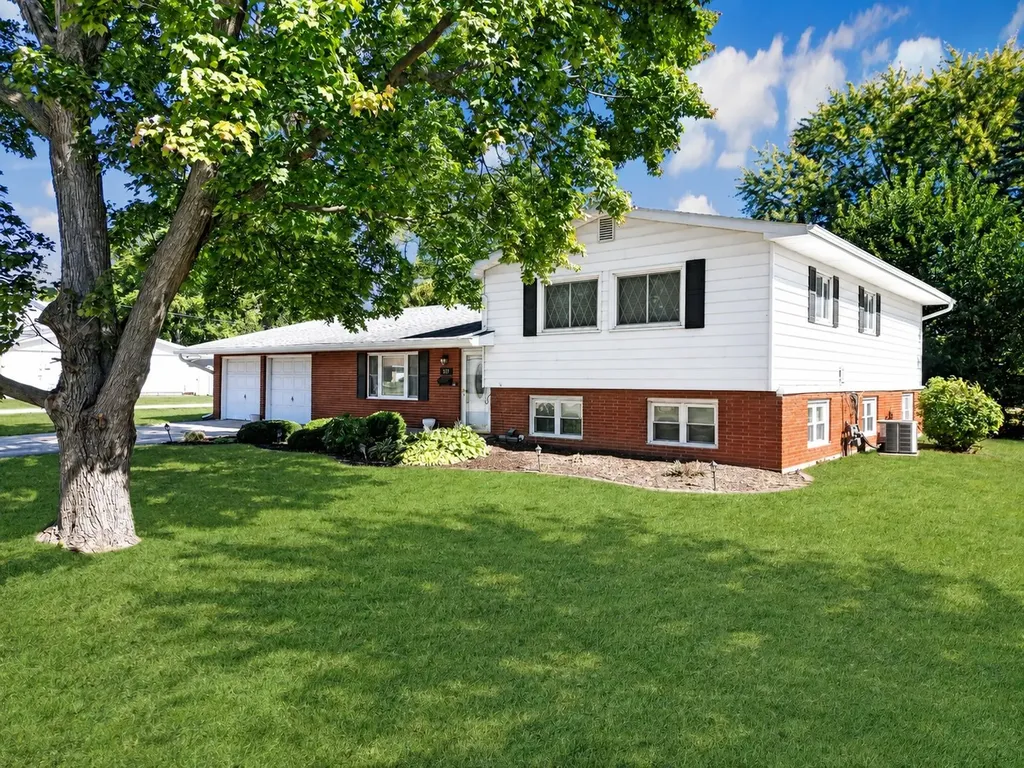 517 South 5th Street Princeton IL 61356