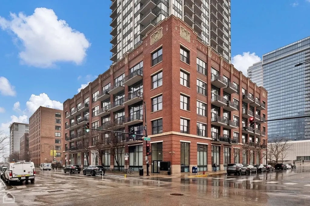 210 South Desplaines Street Chicago IL 60661