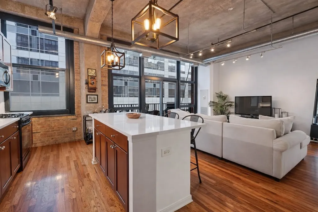 210 South Desplaines Street Chicago IL 60661