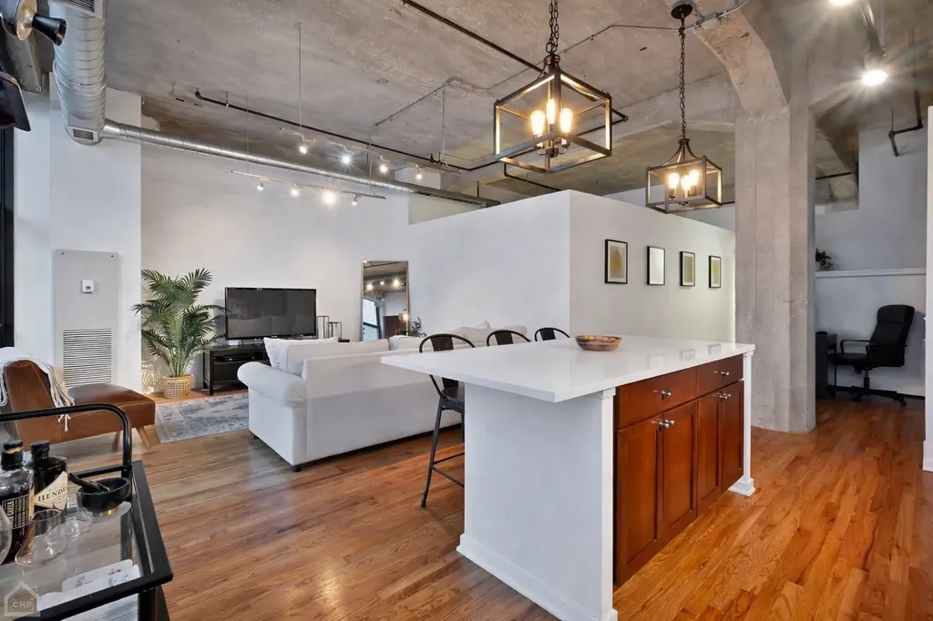 210 South Desplaines Street Chicago IL 60661