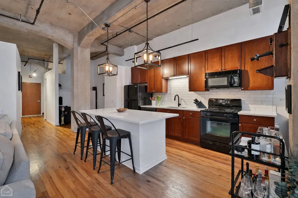210 South Desplaines Street Chicago IL 60661