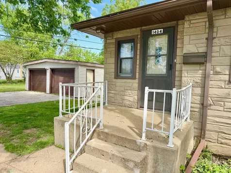 1404 Plain Street Peru IL 61354