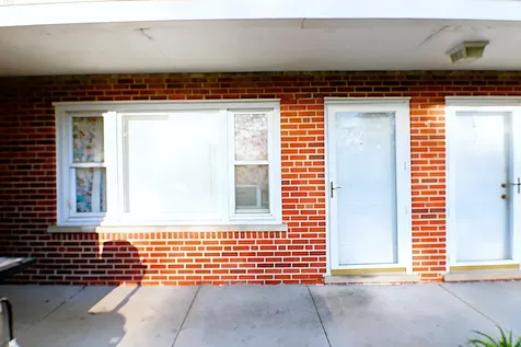 1109 Holiday Lane Des Plaines IL 60016