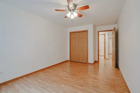 27 East Hattendorf Avenue Roselle IL 60172