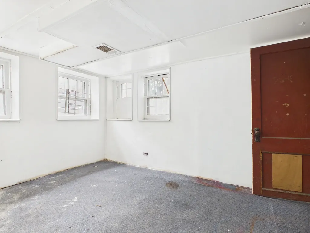 2711 West Haddon Avenue Chicago IL 60622