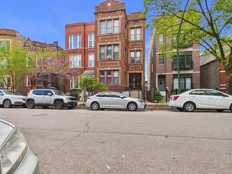 2711 West Haddon Avenue Chicago IL 60622