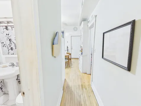 2711 West Haddon Avenue Chicago IL 60622