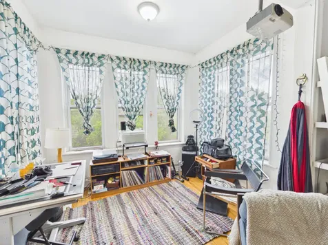 2711 West Haddon Avenue Chicago IL 60622