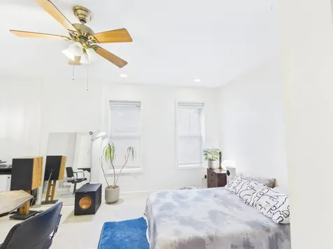 2711 West Haddon Avenue Chicago IL 60622
