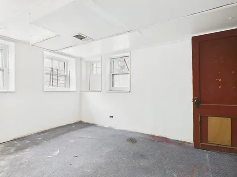 2711 West Haddon Avenue Chicago IL 60622
