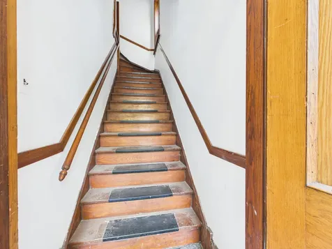 2711 West Haddon Avenue Chicago IL 60622
