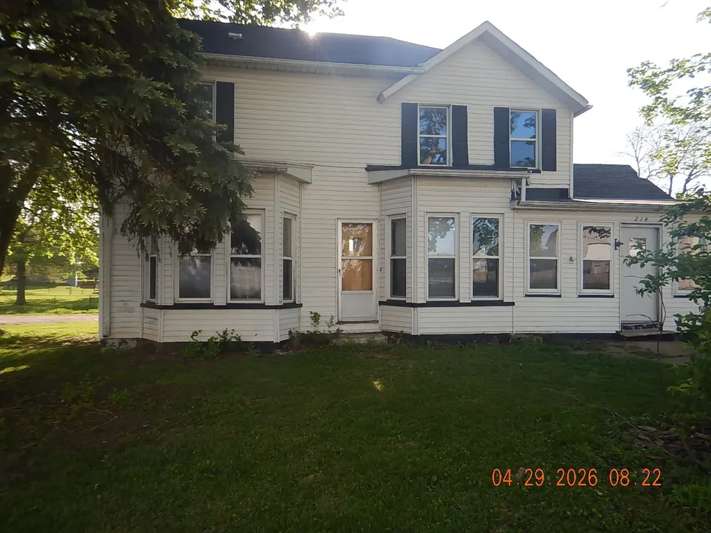 214 North 1st Street Neponset IL 61345