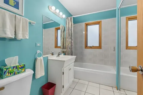 3217 North Paris Avenue Chicago IL 60634