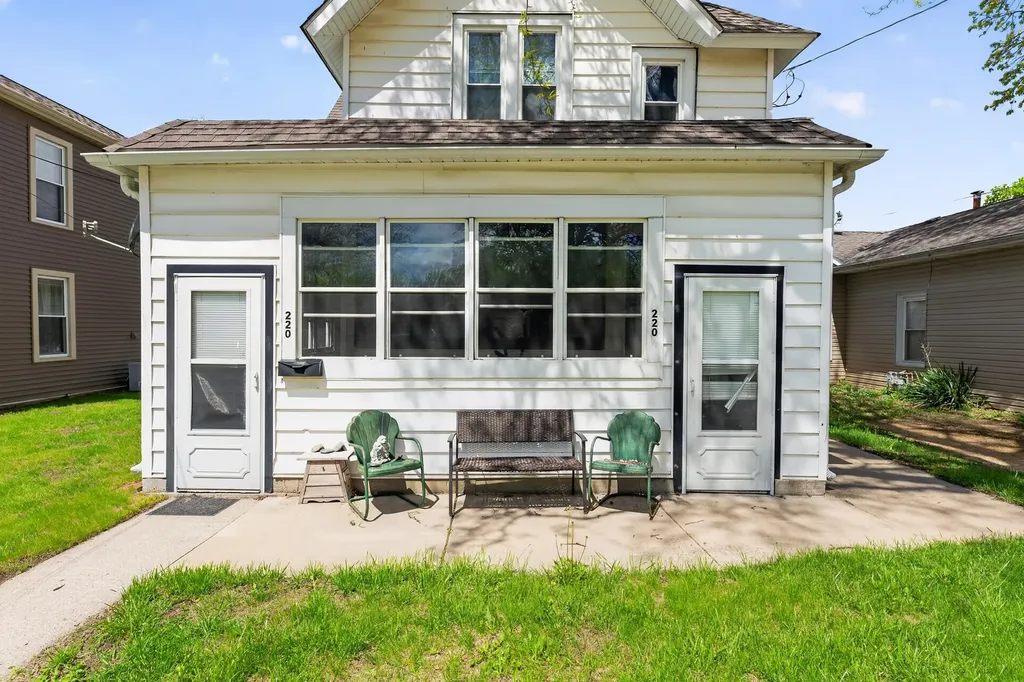 220 East Lincoln Avenue Belvidere IL 61008