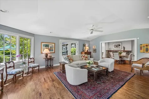 253 Summerfield Road Northbrook IL 60062