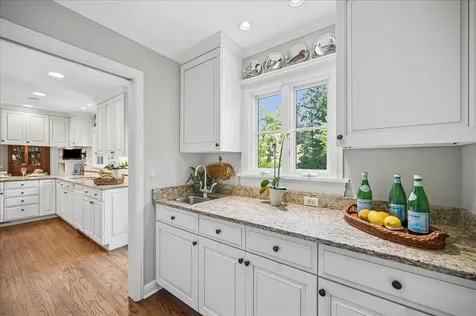 253 Summerfield Road Northbrook IL 60062