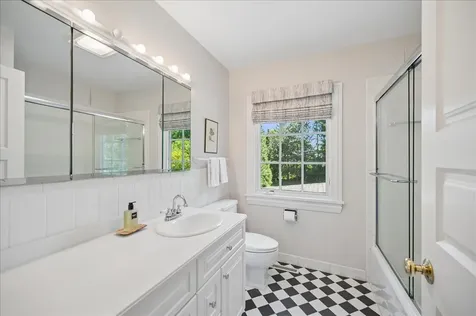 253 Summerfield Road Northbrook IL 60062