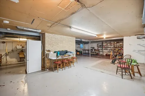 253 Summerfield Road Northbrook IL 60062