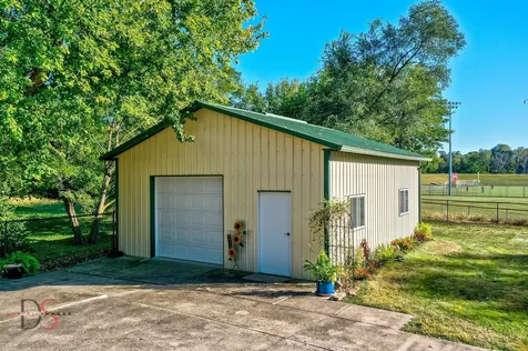 527 East Main Street Ottawa IL 61350