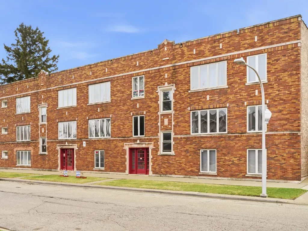 7009 West Altgeld Street Chicago IL 60707