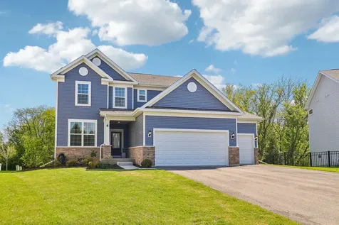 8 Liam Court Algonquin IL 60102