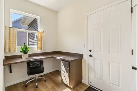 8 Liam Court Algonquin IL 60102