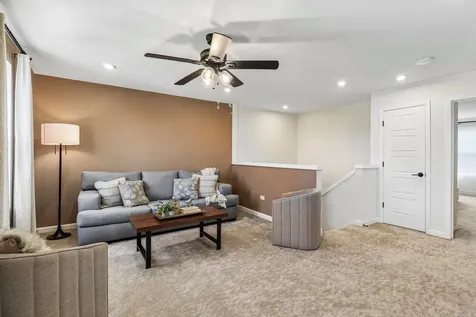 8 Liam Court Algonquin IL 60102