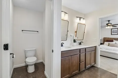 8 Liam Court Algonquin IL 60102